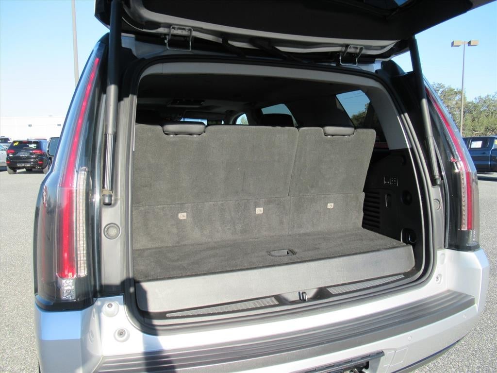 2019 Cadillac Escalade Luxury