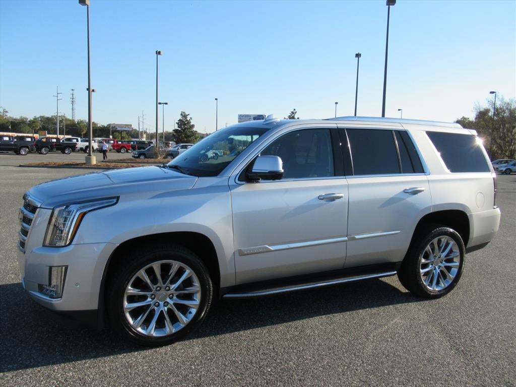 2019 Cadillac Escalade Luxury