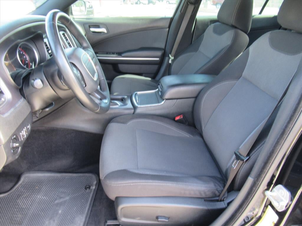 2015 Dodge Charger SE