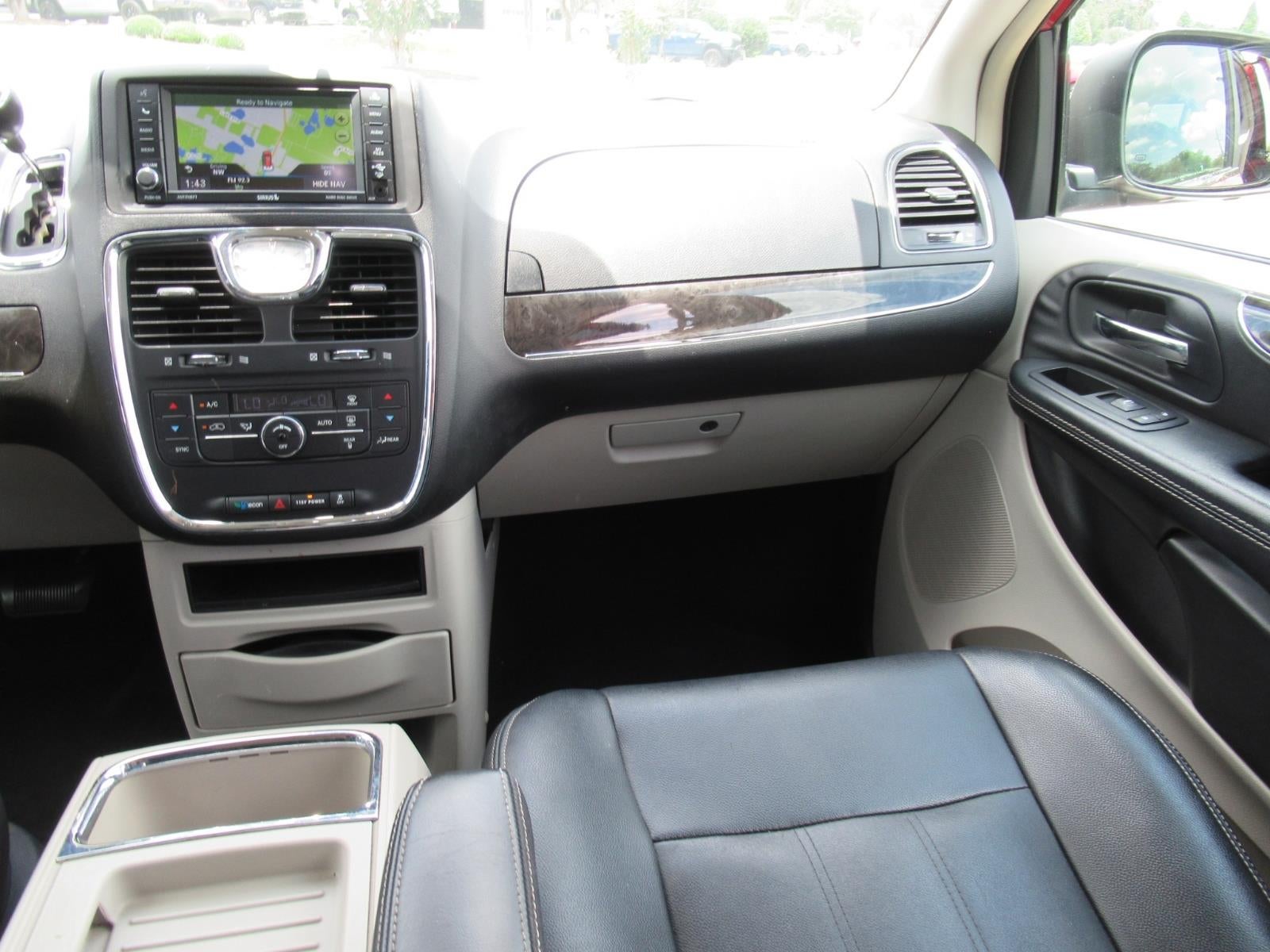 2015 Chrysler Town & Country Touring