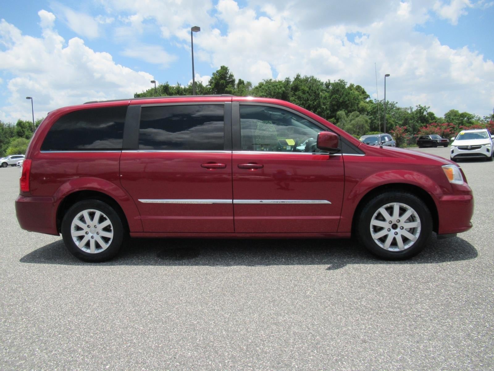 2015 Chrysler Town & Country Touring