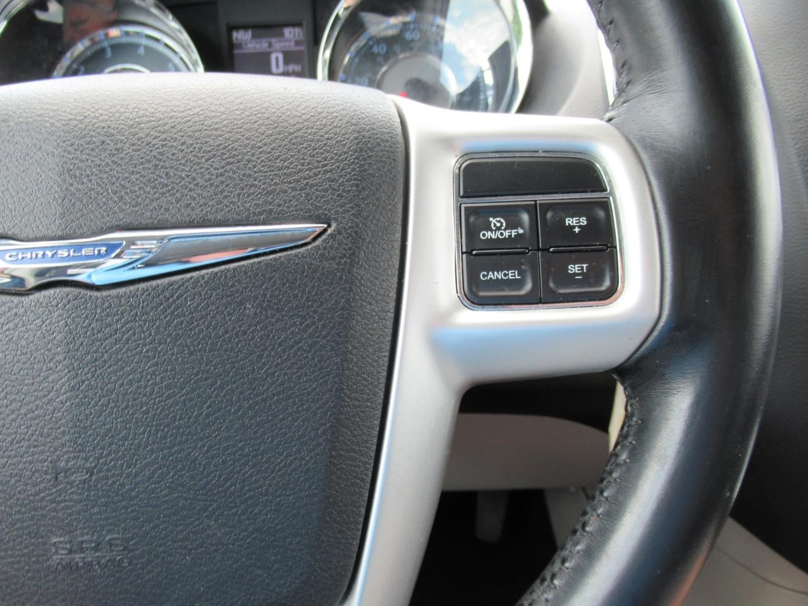 2015 Chrysler Town & Country Touring