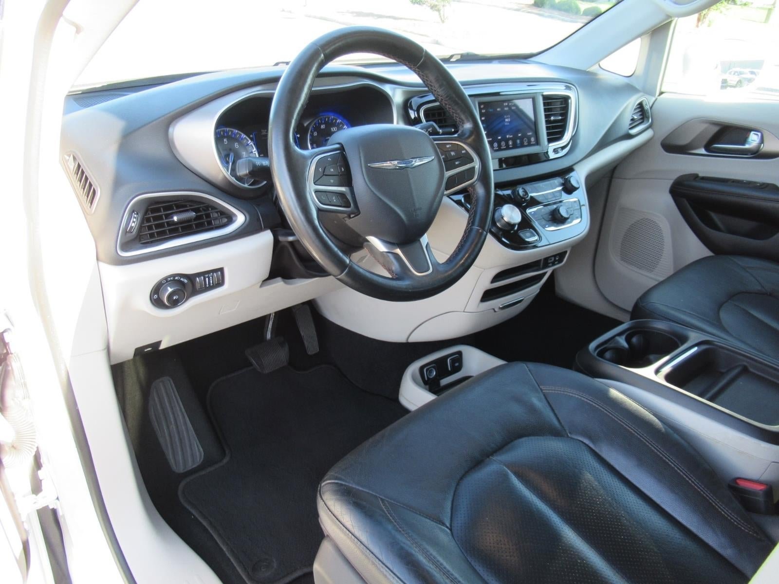 2020 Chrysler Pacifica Touring L - Photo 18