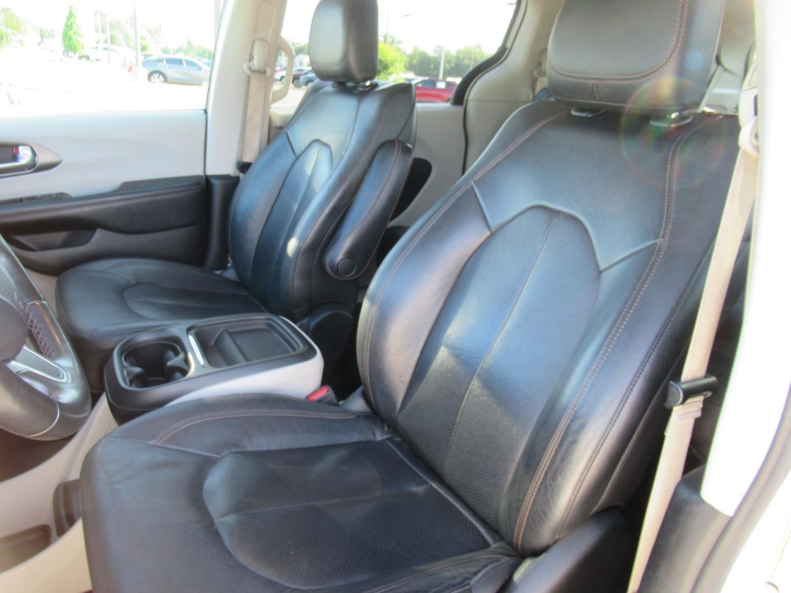 2020 Chrysler Pacifica Touring L - Photo 20