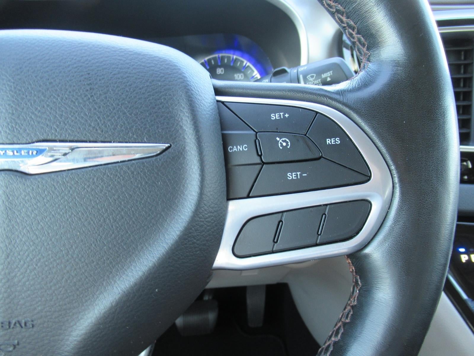 2020 Chrysler Pacifica Touring L - Photo 26