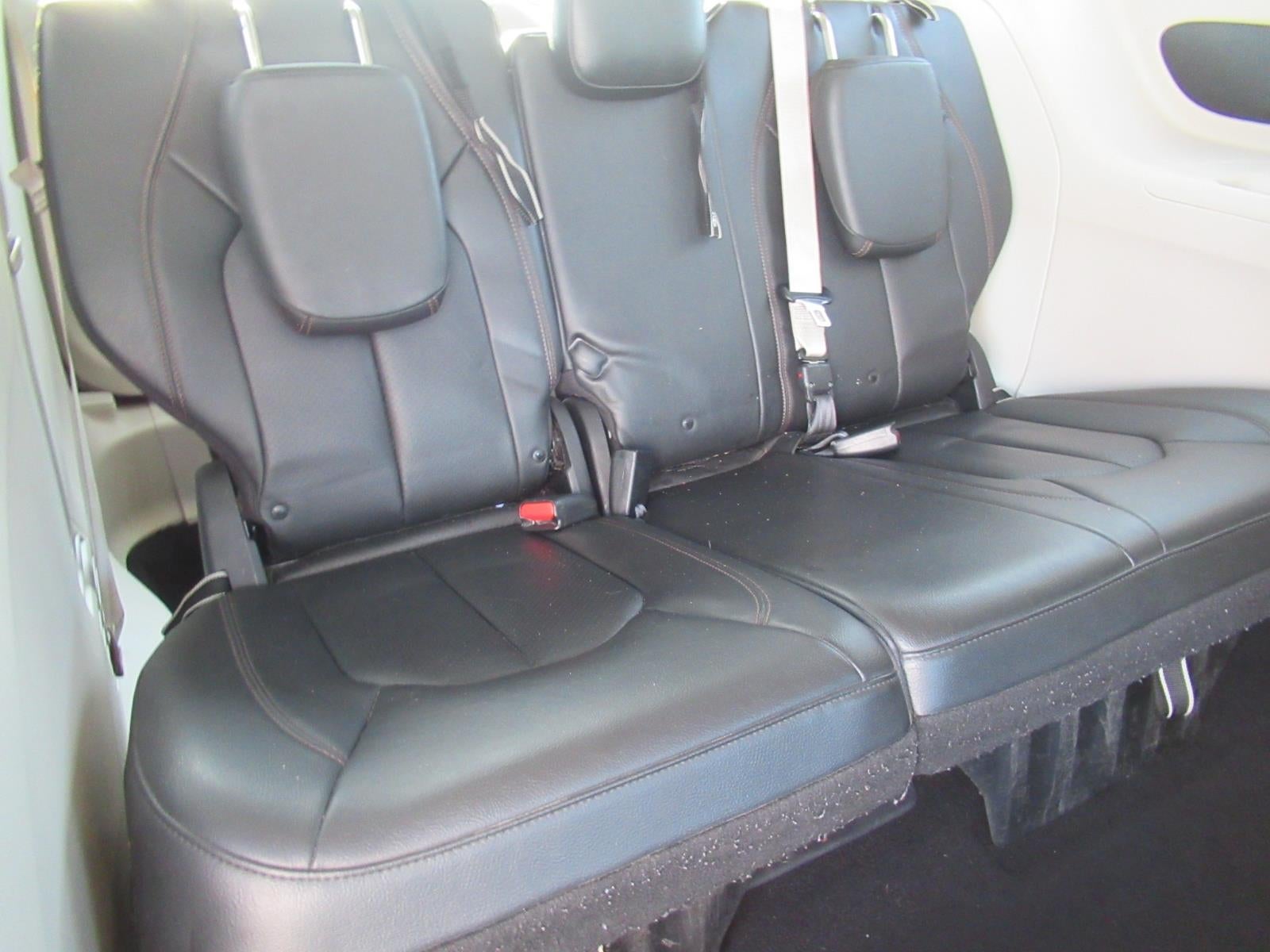 2020 Chrysler Pacifica Touring L - Photo 32