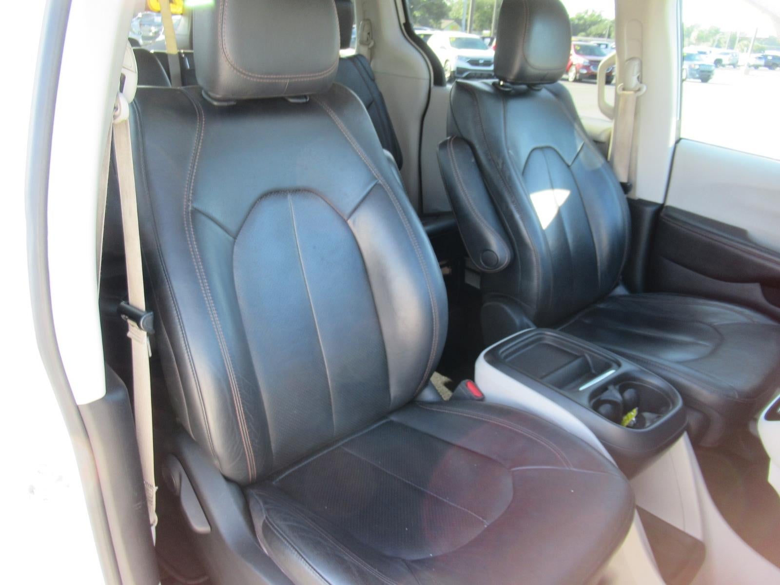 2020 Chrysler Pacifica Touring L - Photo 9