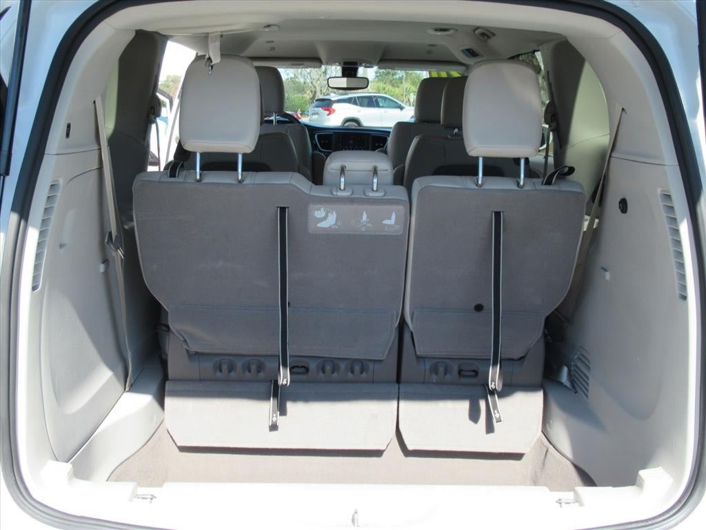 2020 Chrysler Pacifica Touring L