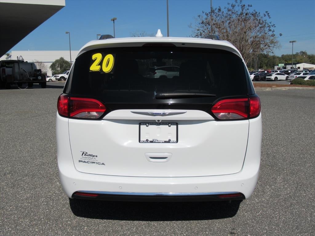 2020 Chrysler Pacifica Touring L