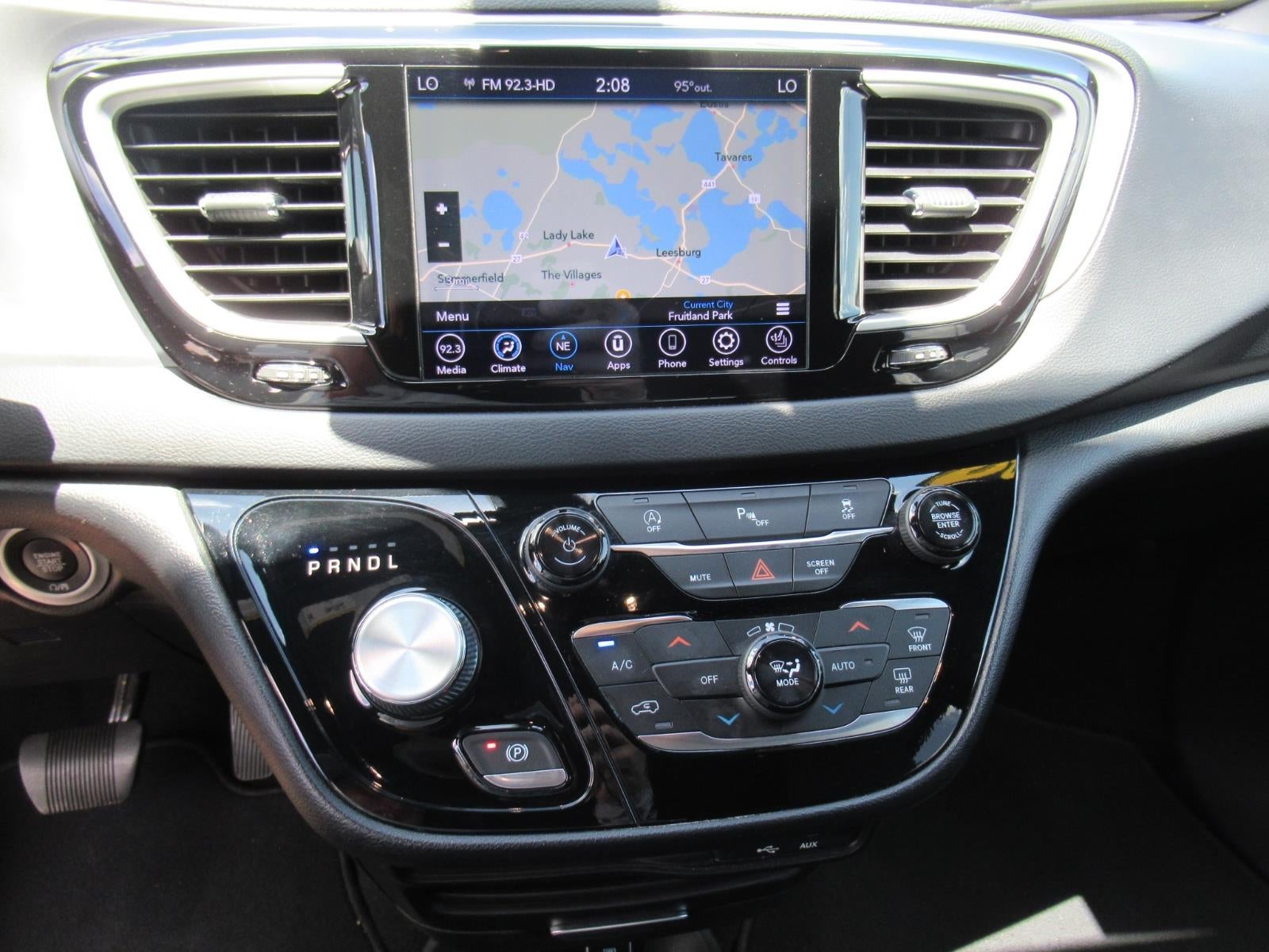 2020 Chrysler Pacifica Touring L