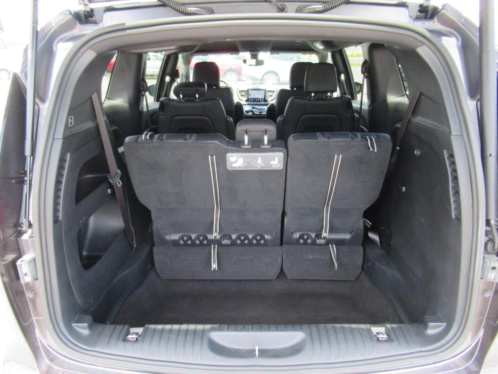 2020 Chrysler Pacifica Touring L