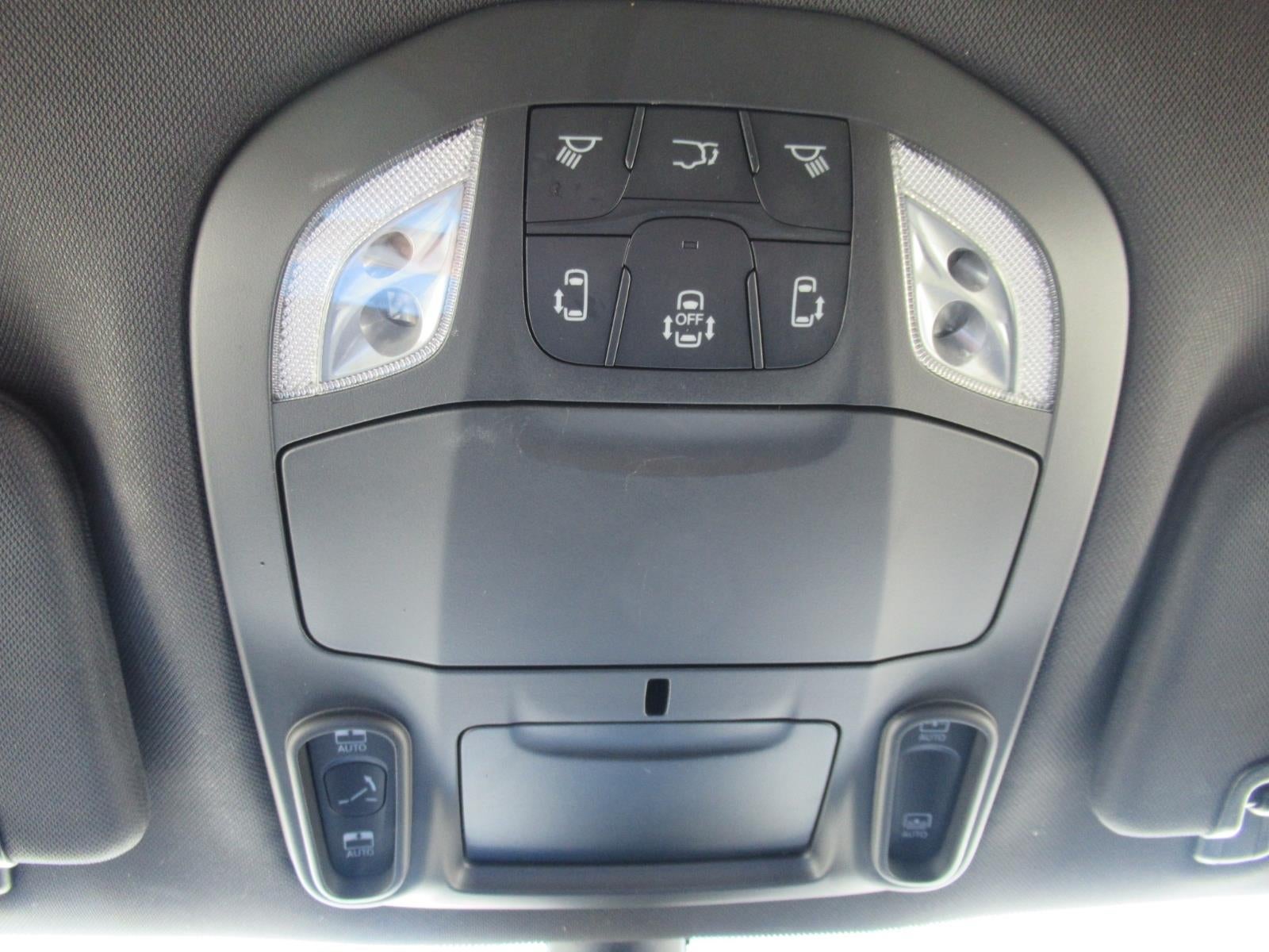 2026 Chrysler Pacifica Limited - Photo 30