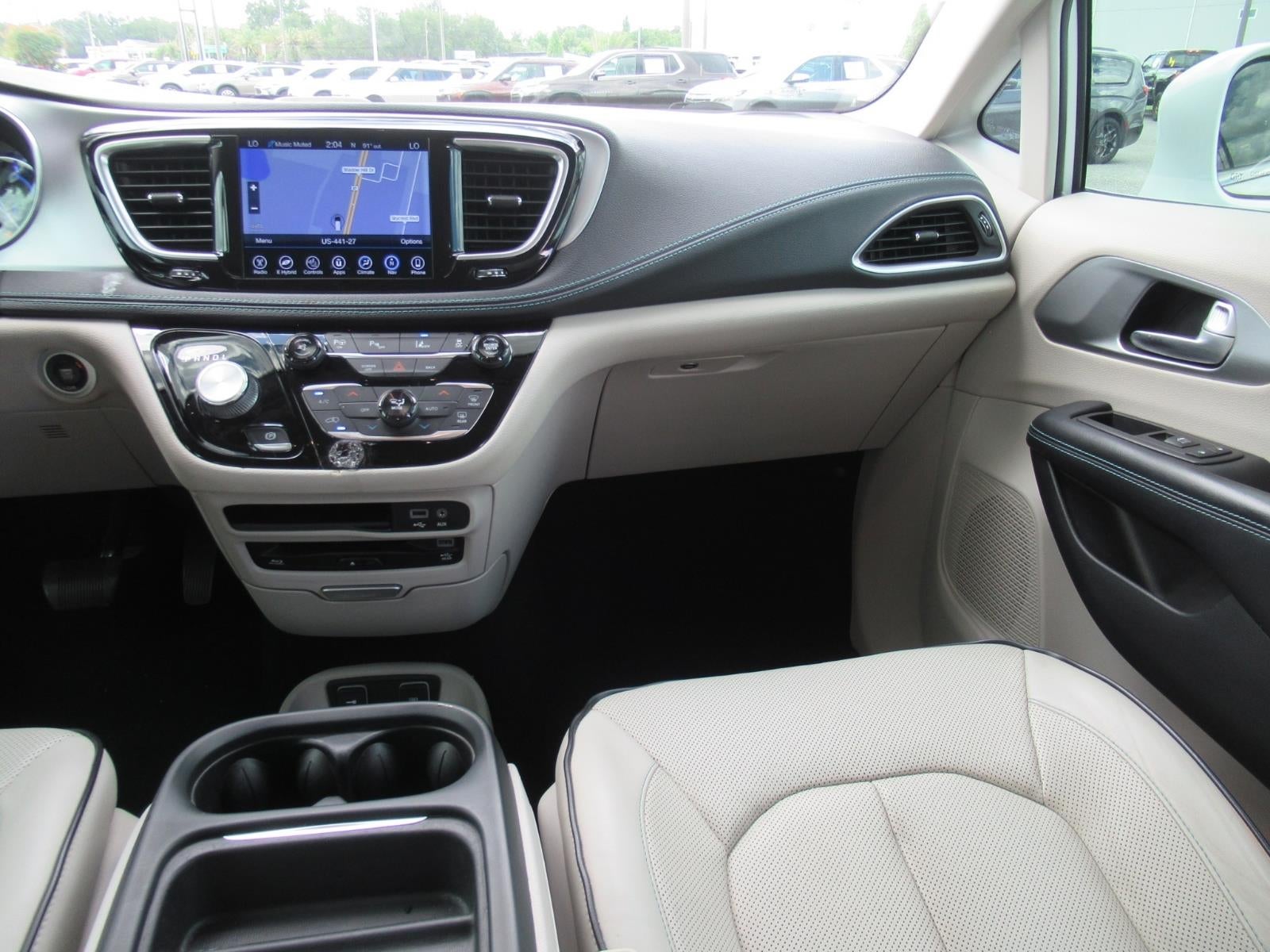 2017 Chrysler Pacifica Hybrid Platinum