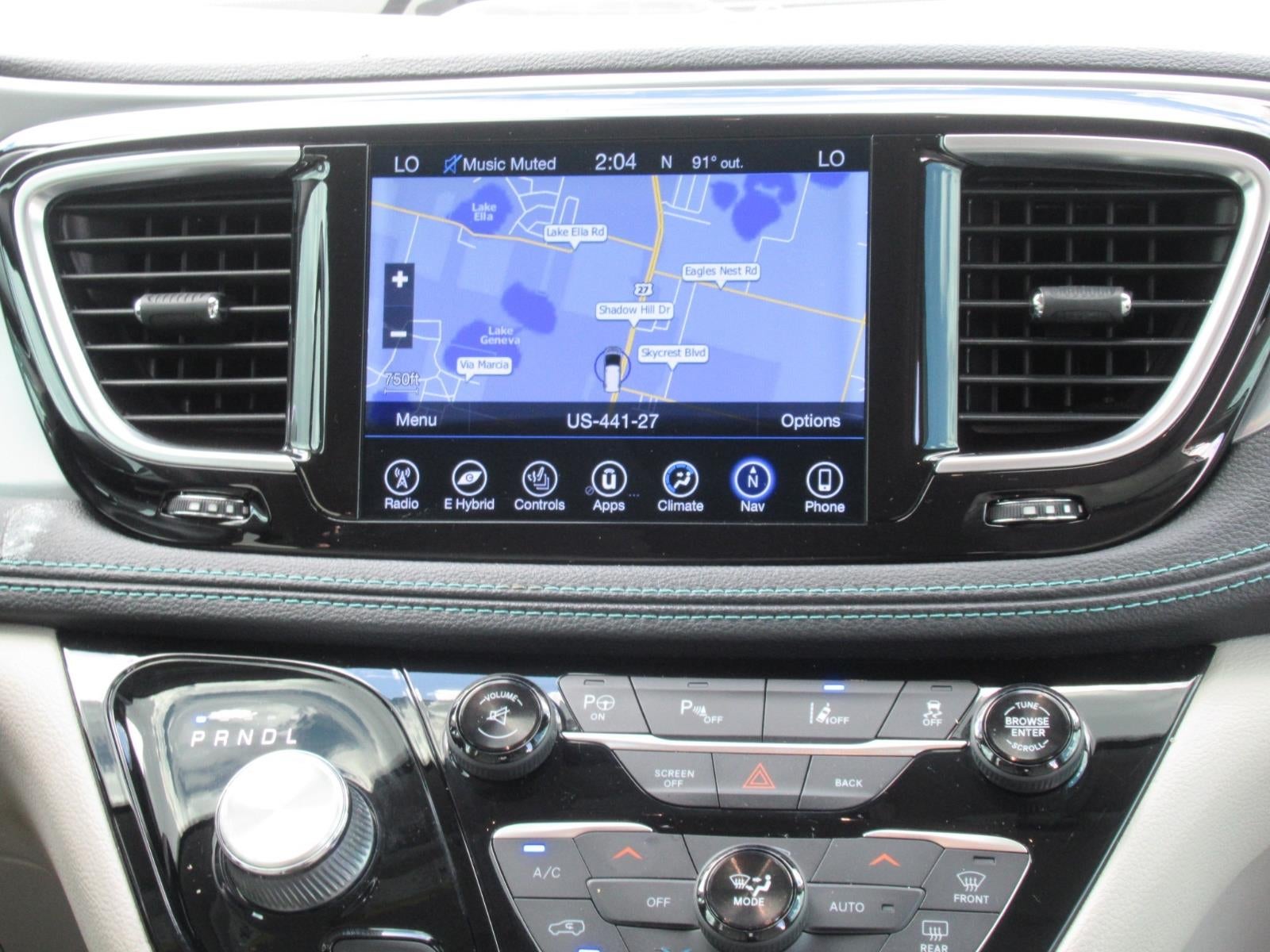2017 Chrysler Pacifica Hybrid Platinum