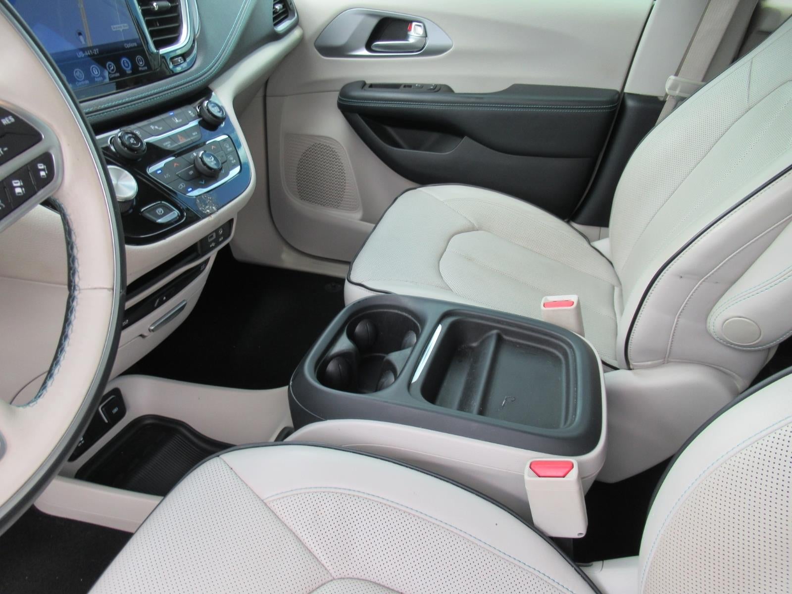 2017 Chrysler Pacifica Hybrid Platinum
