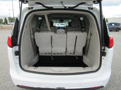 2017 Chrysler Pacifica Hybrid Platinum