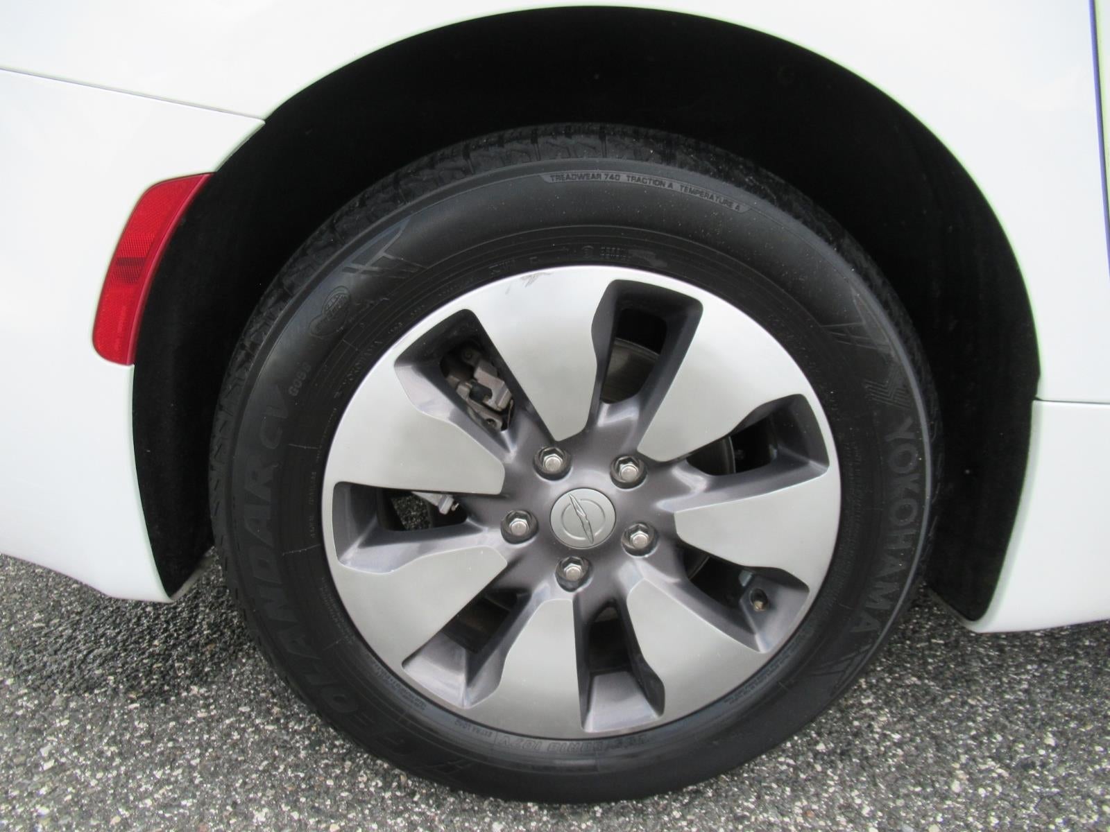 2017 Chrysler Pacifica Hybrid Platinum