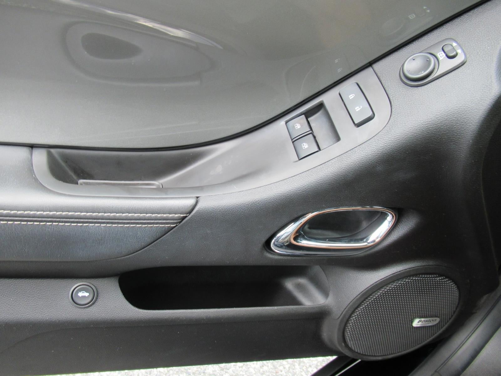 2012 Chevrolet Camaro 2LT - Photo 21
