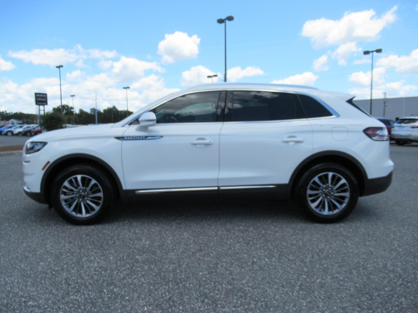 2022 Lincoln Nautilus Standard