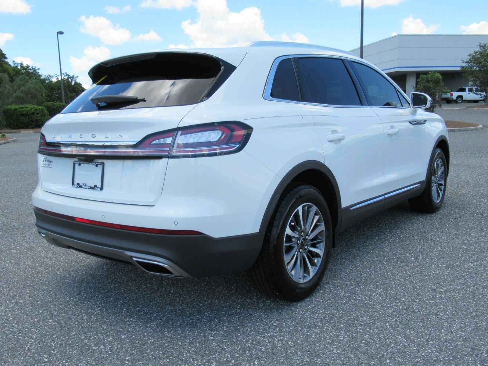 2022 Lincoln Nautilus Standard