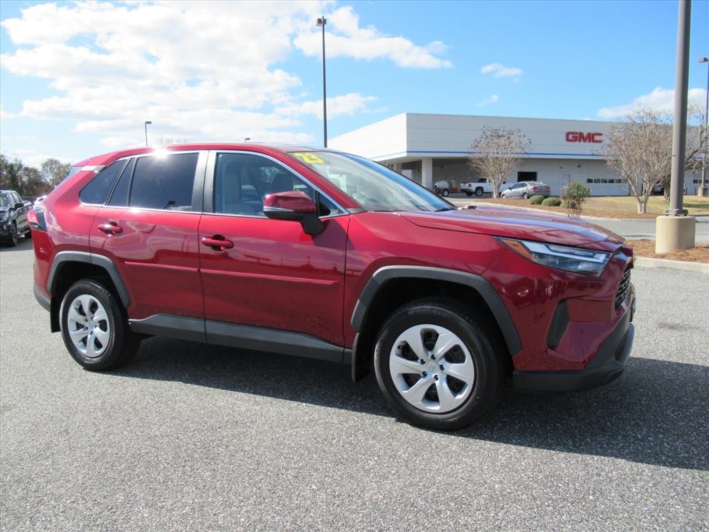 2023 Toyota RAV4 LE