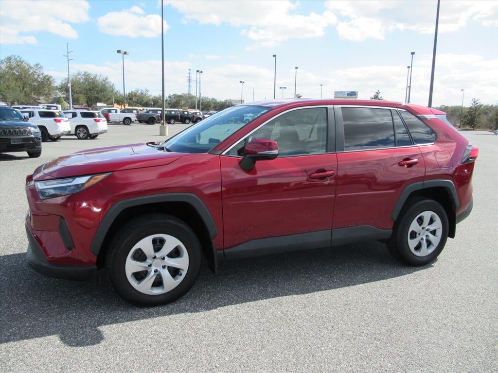 2023 Toyota RAV4 LE