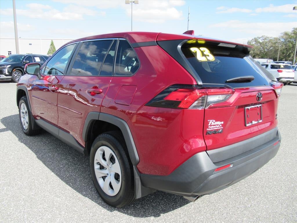 2023 Toyota RAV4 LE