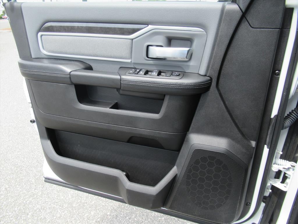 2022 RAM 3500 Chassis Cab SLT
