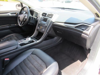 2017 Ford Fusion Hybrid SE