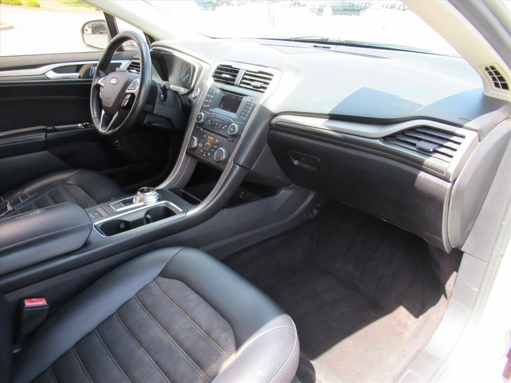 2017 Ford Fusion Hybrid SE