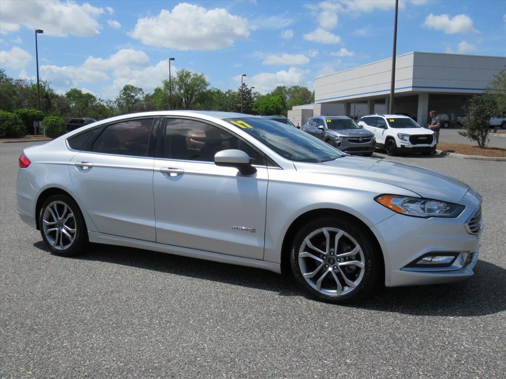 2017 Ford Fusion Hybrid SE