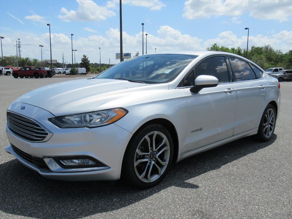 2017 Ford Fusion Hybrid SE