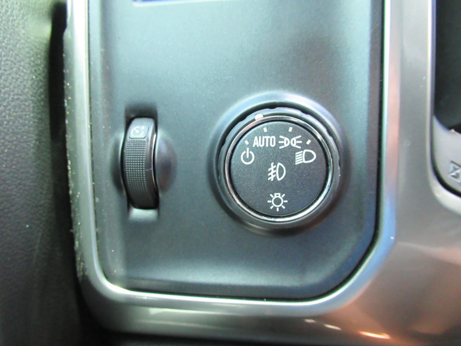 2018 Chevrolet Silverado 1500 LT - Photo 20