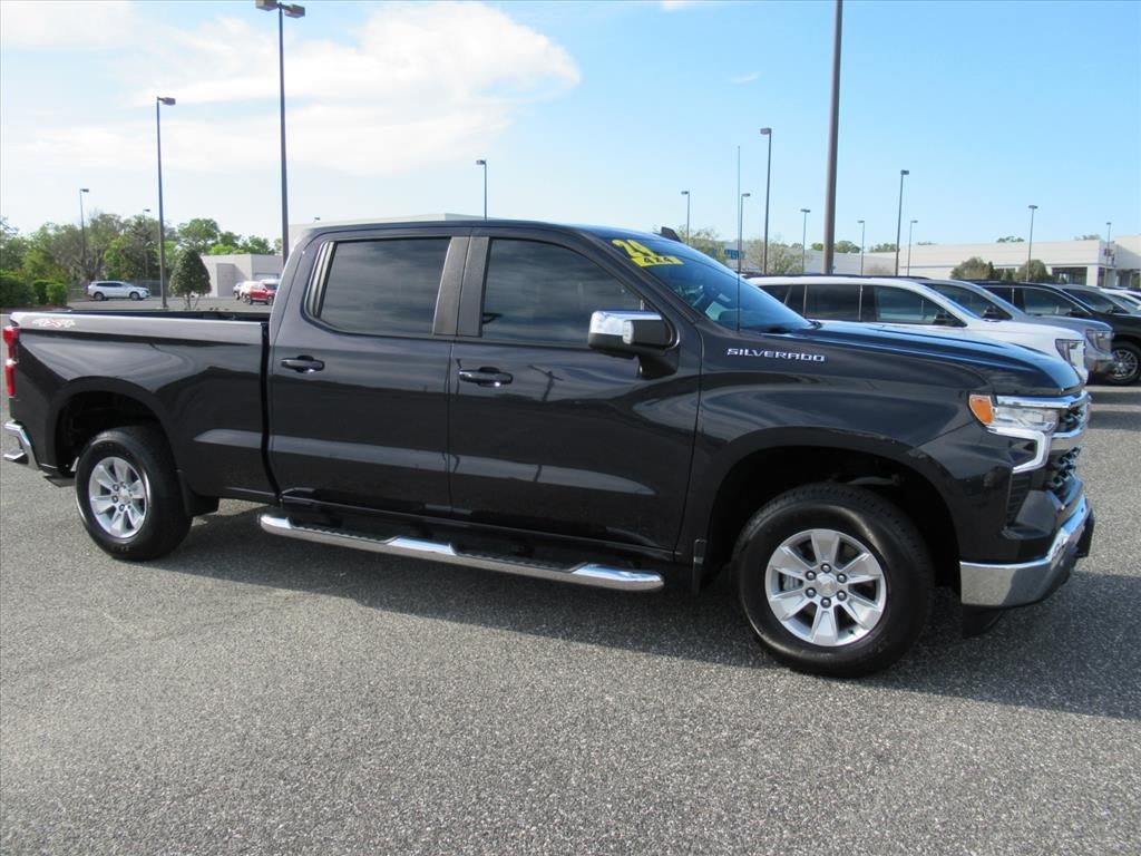 2024 Chevrolet Silverado 1500 LT