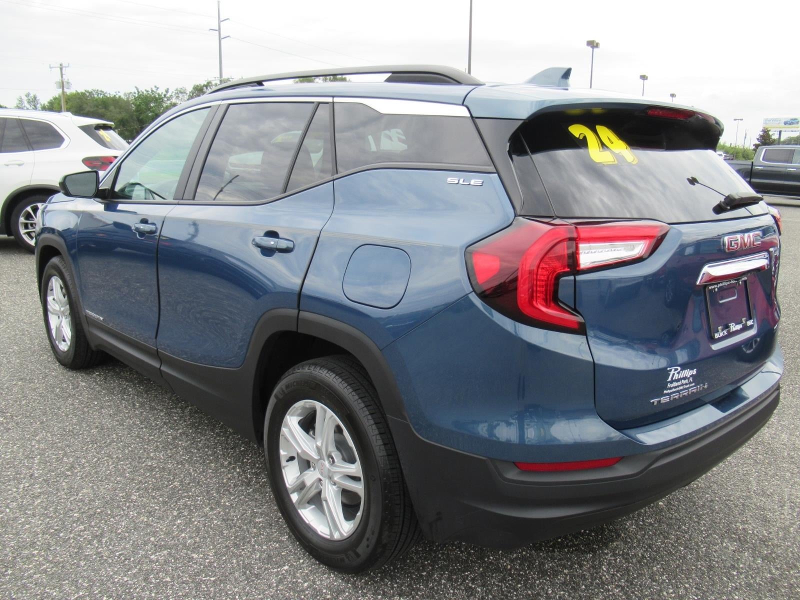 2024 GMC Terrain SLE