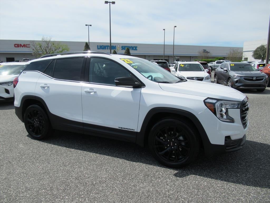 2023 GMC Terrain SLT