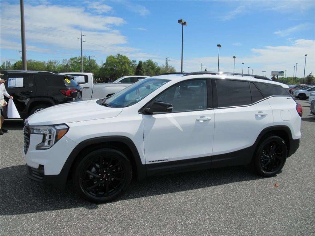 2023 GMC Terrain SLT