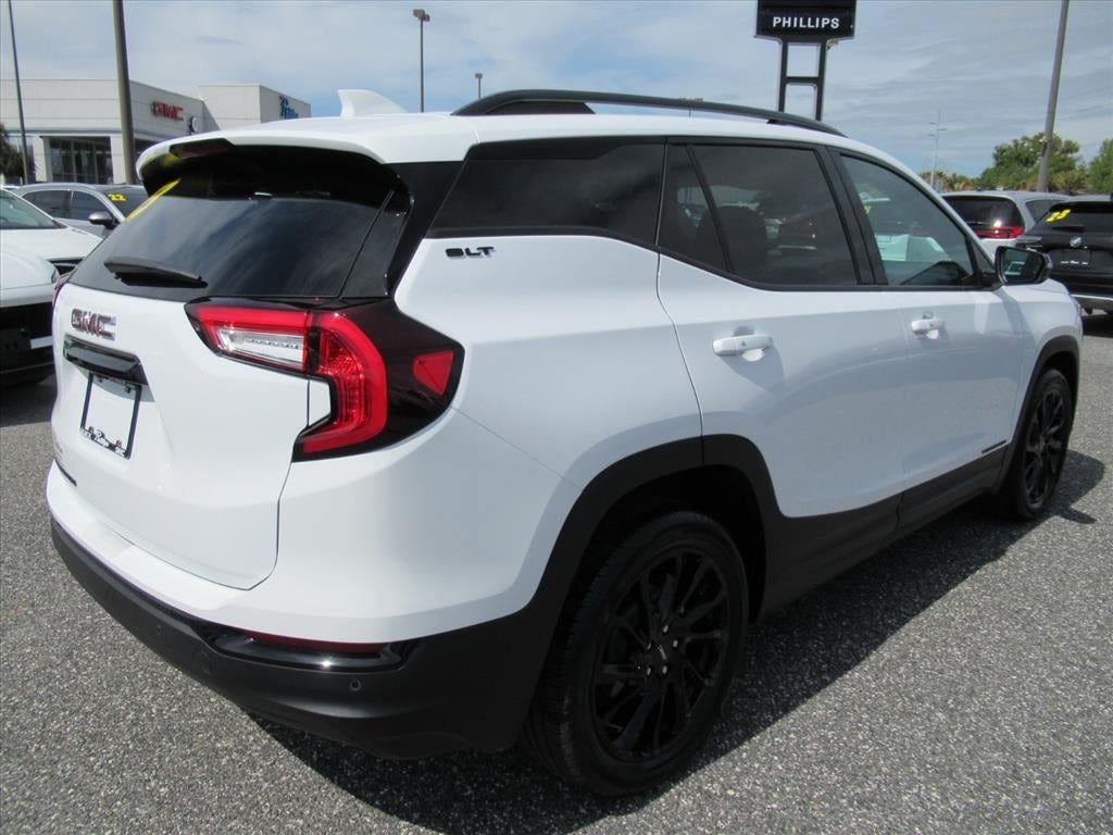 2023 GMC Terrain SLT