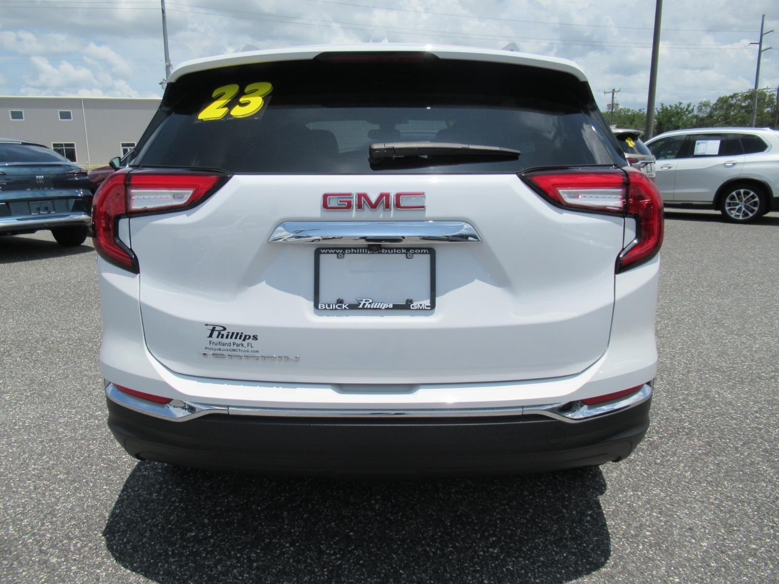 2023 GMC Terrain SLT