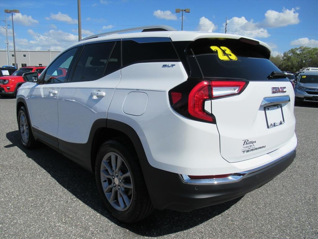 2023 GMC Terrain SLT