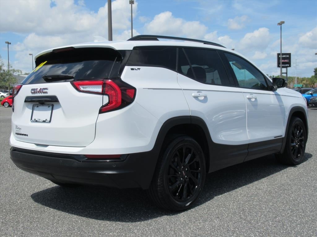 2024 GMC Terrain SLT