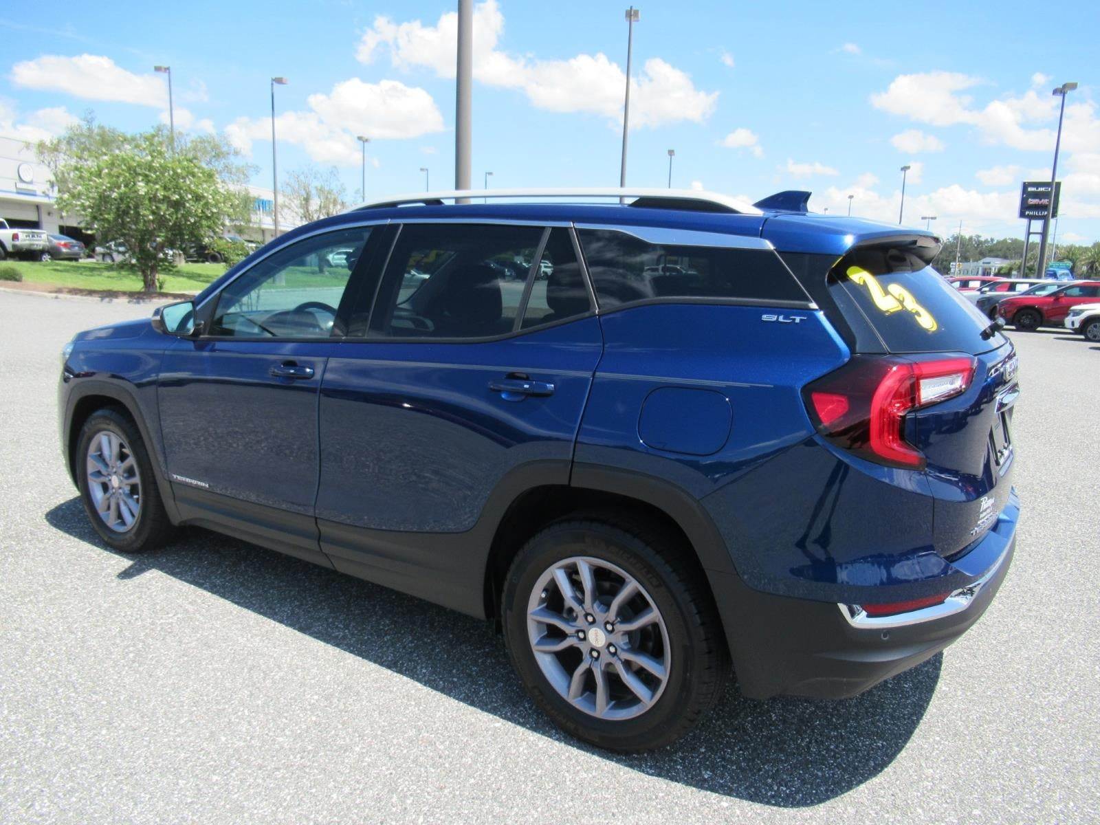 2023 GMC Terrain SLT