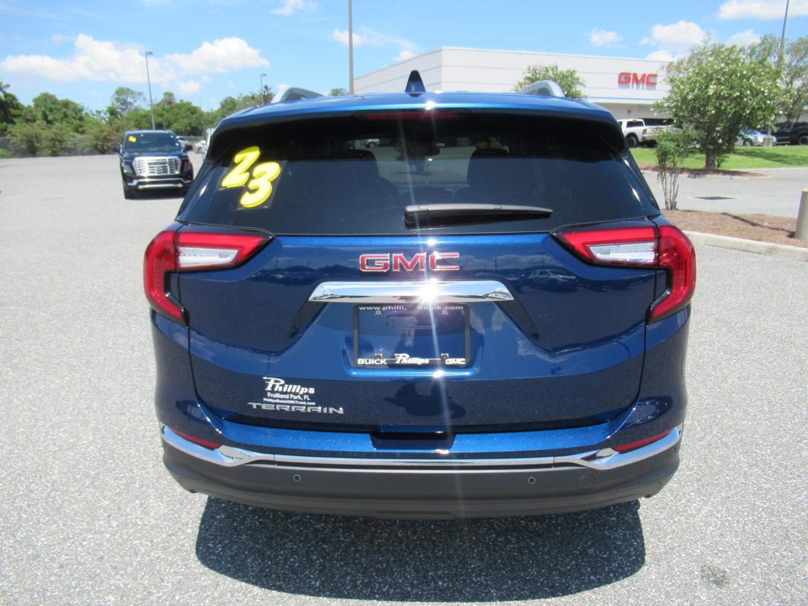 2023 GMC Terrain SLT