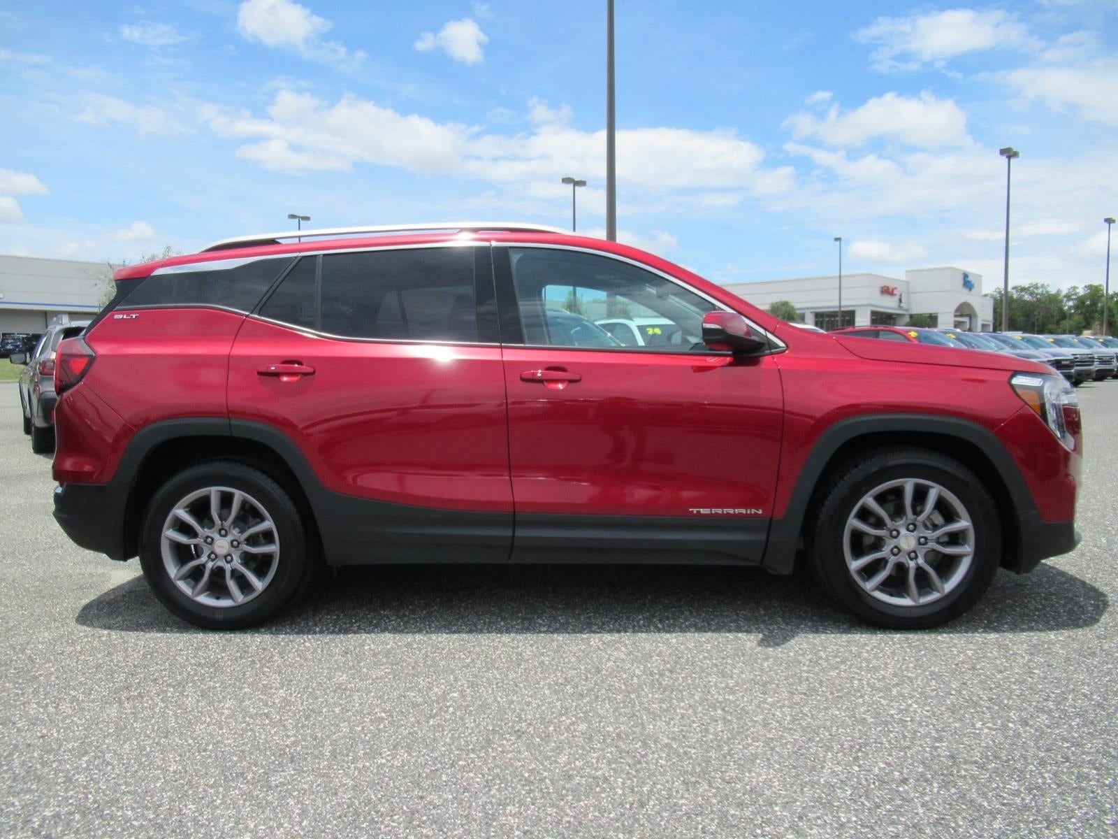 2022 GMC Terrain SLT