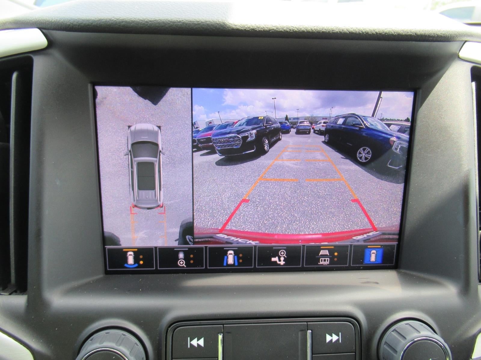 2024 GMC Terrain SLT - Photo 29
