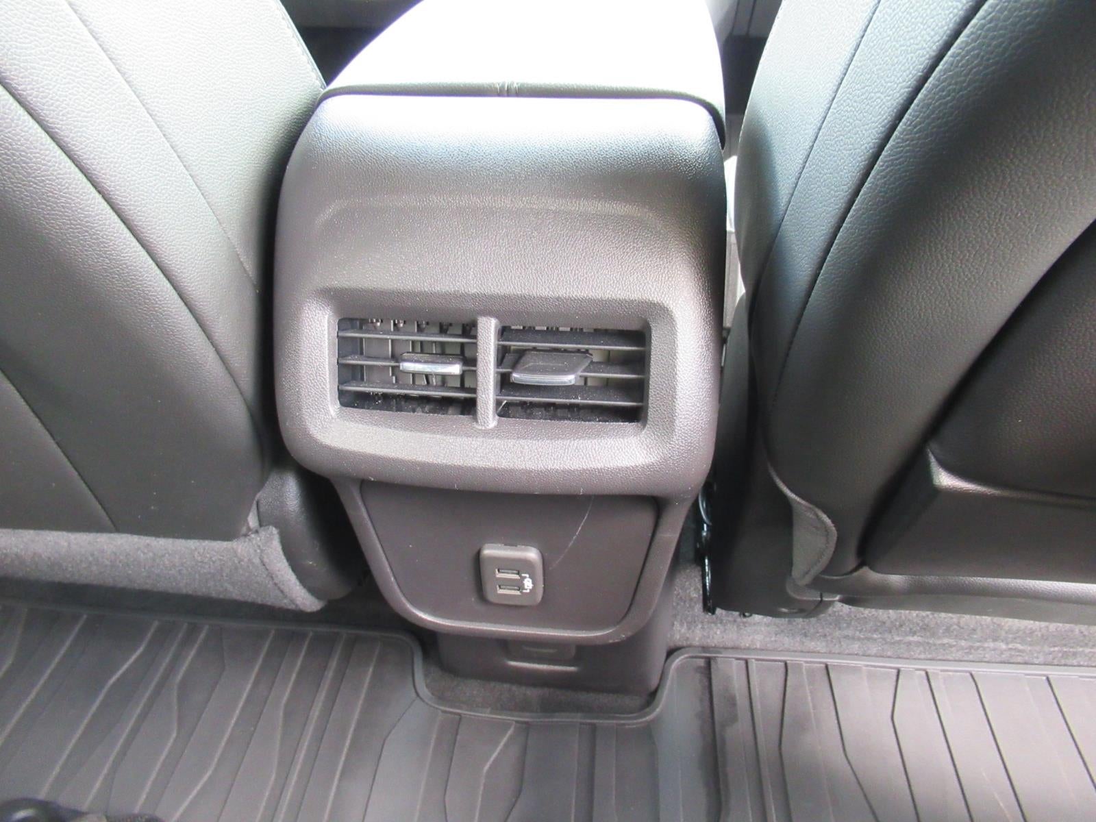 2024 GMC Terrain SLT - Photo 33