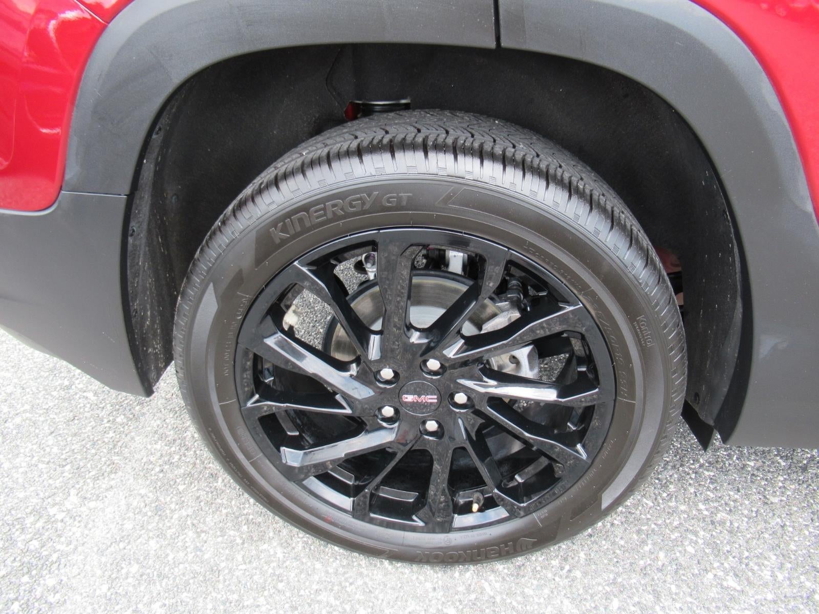 2024 GMC Terrain SLT - Photo 8