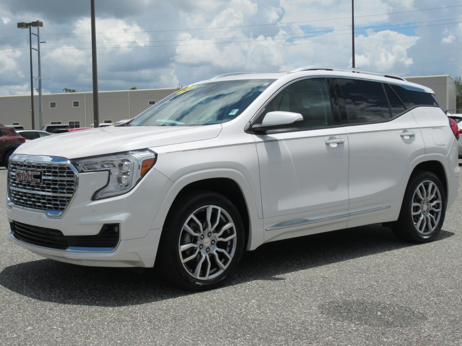 2023 GMC Terrain Denali