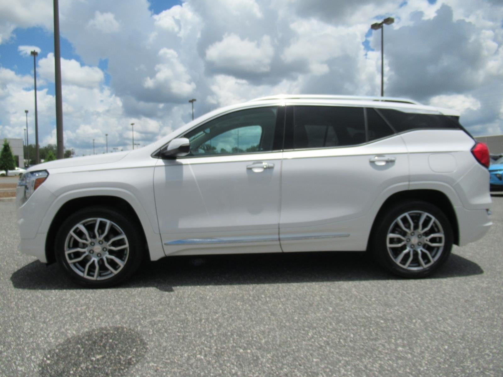 2023 GMC Terrain Denali