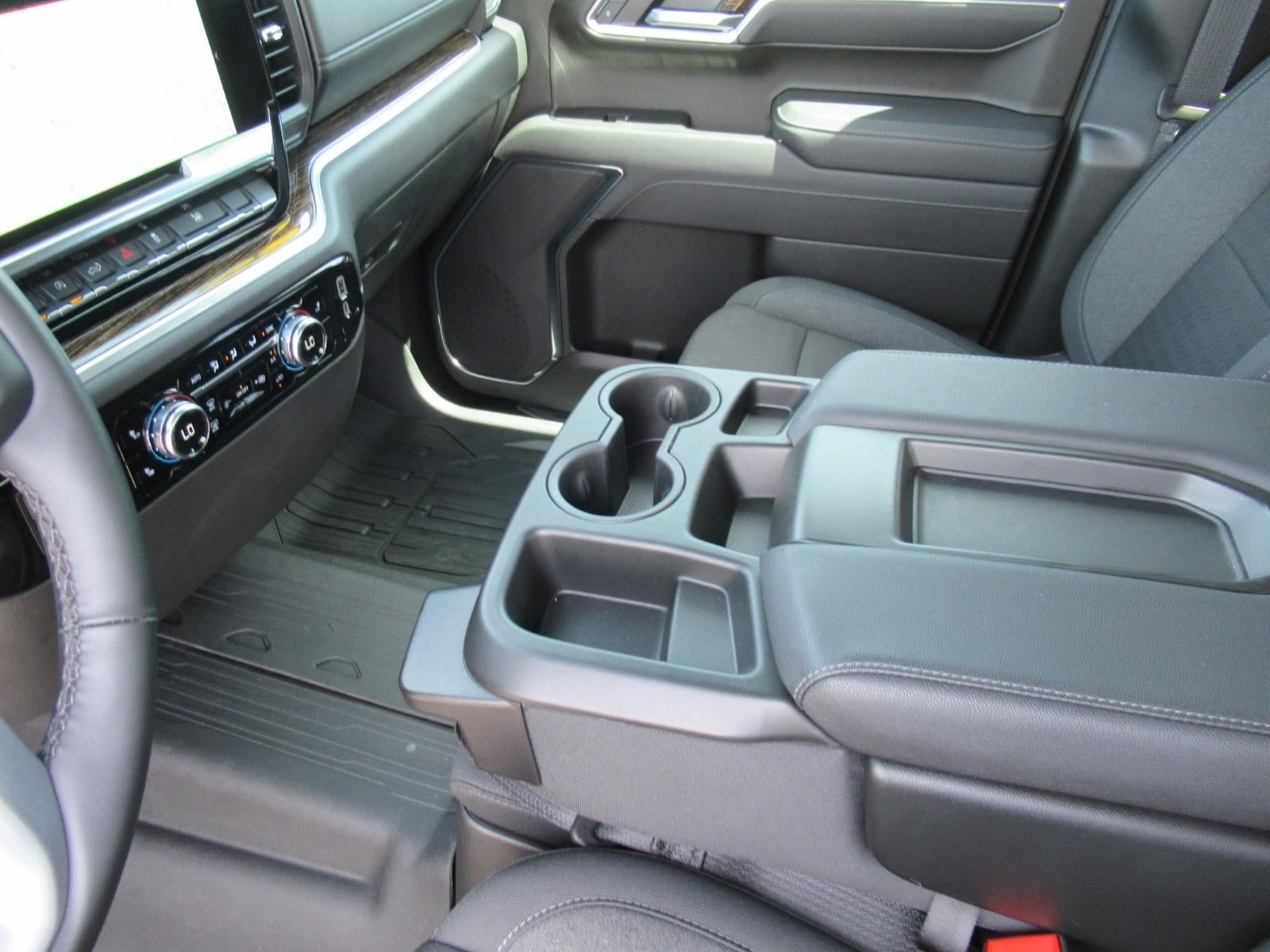 2025 GMC Sierra 1500 SLE